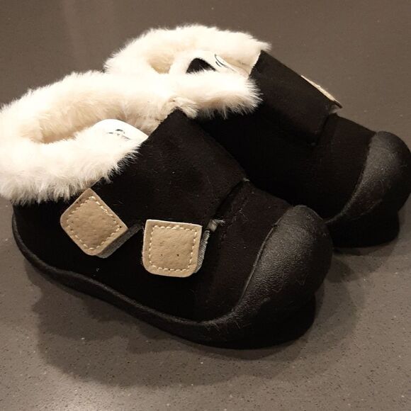 Black Baby Shoes - Picture 1 of 6